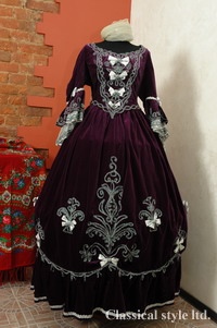 Женское историческое платье